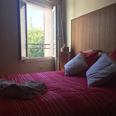 Bed & Breakfast Esprit D'ailleurs 3*