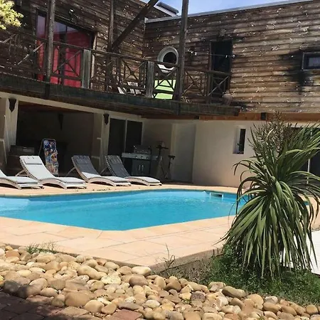 Bed & Breakfast Esprit D'ailleurs 3*